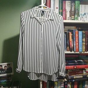 🍃 Black & White Striped Blouse 🍃